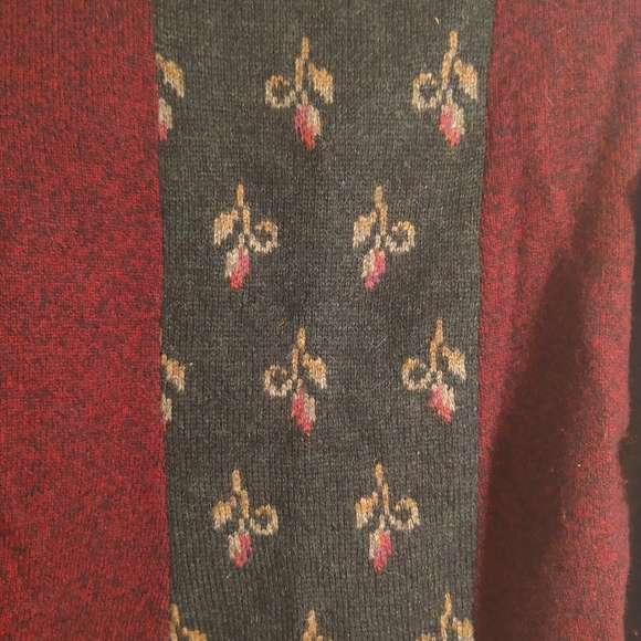 Preloved handcut 100% reclaimed wool cardigan - Picture 8 of 11